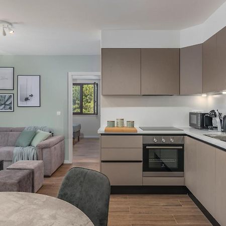 Just Renovated Stylish 2 Bedrooms Apartment Only A Few Steps From The Beach! Novigrad  Zewnętrze zdjęcie